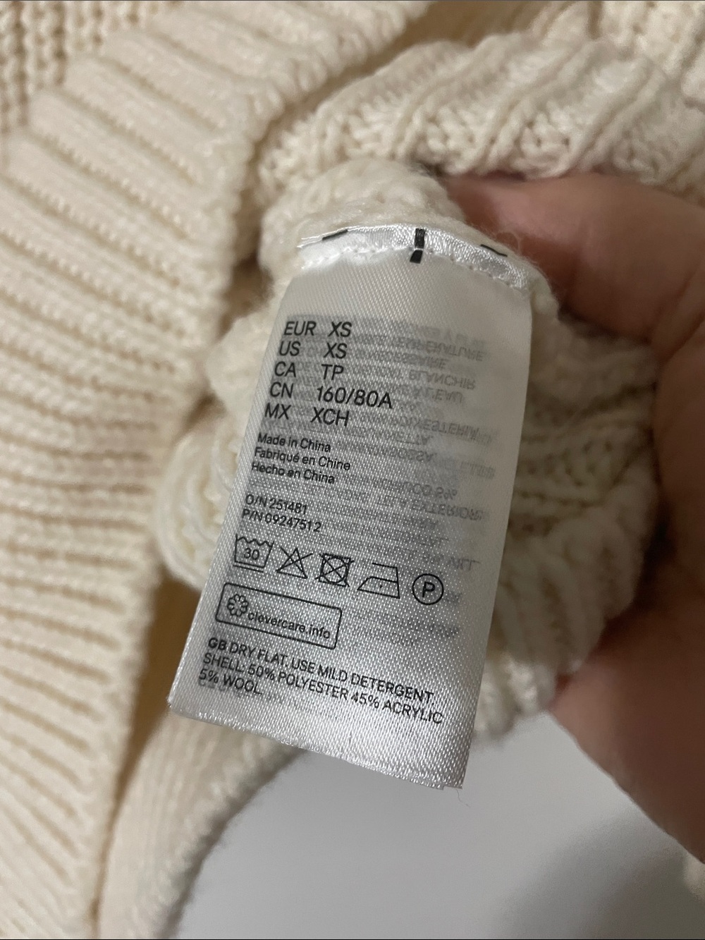 H&M Cream Ribbed Collared Sweater Size XS - Picture 3 of 4